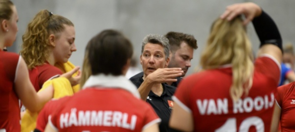 niente-rinnovo-per-la-coach-delle-elvetiche-saskia-van-hintum
