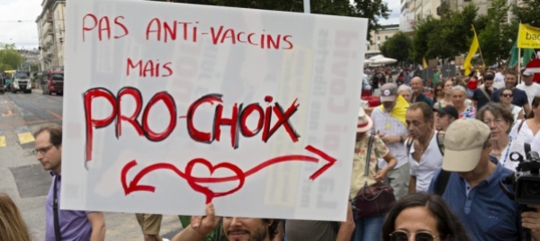 gli-esperti-di-etica-no-ai-giudizi-morali-sui-non-vaccinati