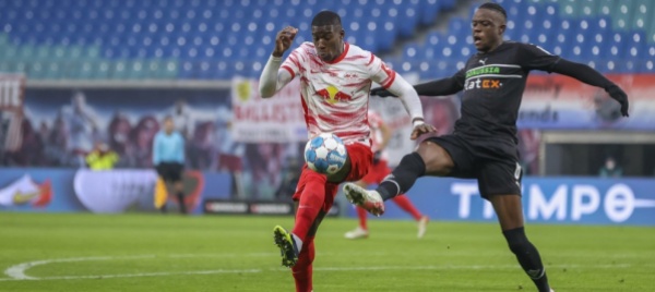 denis-zakaria-lascera-il-monchengladbach