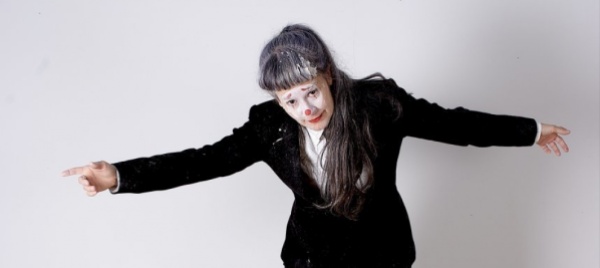 arte-e-artisti-di-requiem-for-my-dream-performance