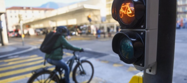 le-e-bike-si-fanno-strada-in-una-citta-difficile