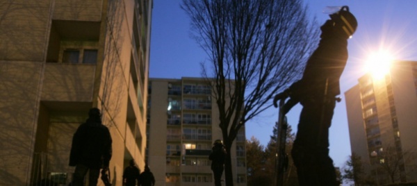 cadavere-di-un-bambino-trovato-in-una-valigia