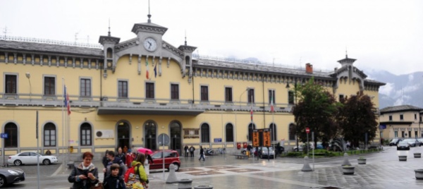 domo-briga-piu-posti-sui-treni-per-i-frontalieri