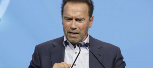 california-schwarzenegger-coinvolto-in-incidente-auto