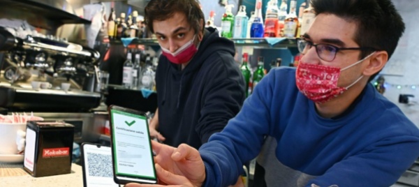 super-green-pass-in-italia-cosa-cambia-da-oggi-per-i-ticinesi