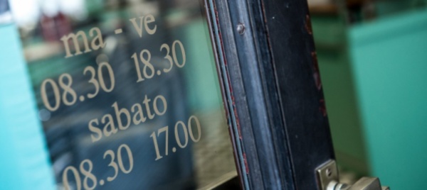 ecco-perche-il-tf-non-ha-annullato-la-legge-negozi