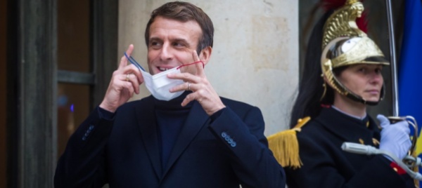 macron-vola-verso-la-rielezione