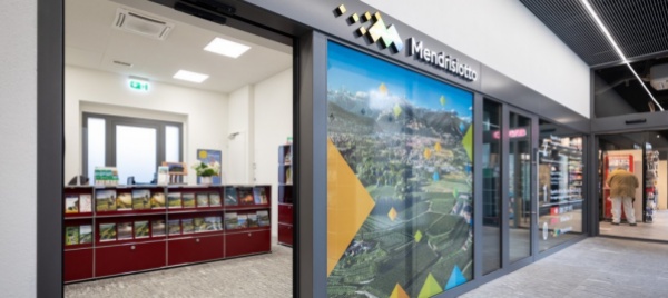 in-stazione-a-mendrisio-una-vetrina-sul-turismo-momo