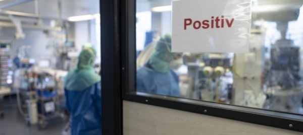 in-svizzera-piu-contagi-ma-ricoveri-stabili-e-meno-decessi