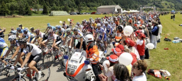 il-tour-de-suisse-torna-a-fare-tappa-ad-ambri