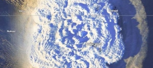 erutta-un-vulcano-sottomarino-allarme-tsunami-da-tonga-a-fiji