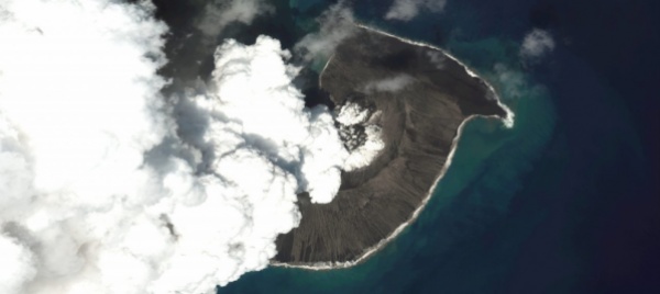 l-esplosione-a-tonga-come-500-bombe-di-hiroshima