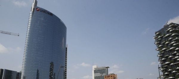il-radar-di-intesa-e-unicredit-puntato-sul-mercato-europeo
