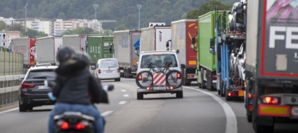 corsia-per-i-tir-fermate-la-procedura