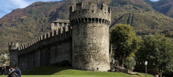 do-ciacer-e-un-cafe-con-l-atte-di-bellinzona