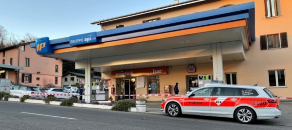 rapina-in-un-distributore-di-benzina-a-monteggio