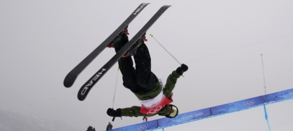 robin-briguet-in-finale-nell-half-pipe