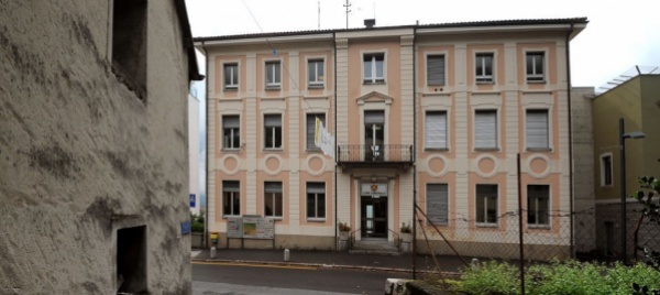 gordola-la-scure-sul-sociale-fa-arrabbiare-i-comunisti