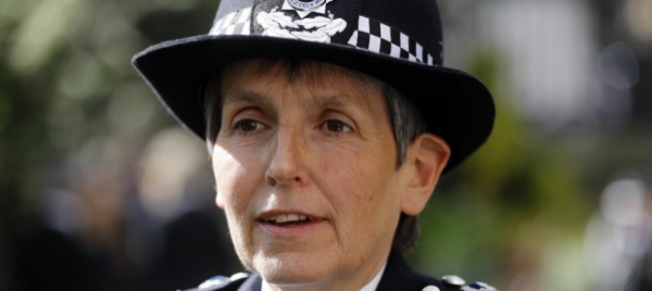 polemiche-su-scotland-yard-si-dimette-la-comandante