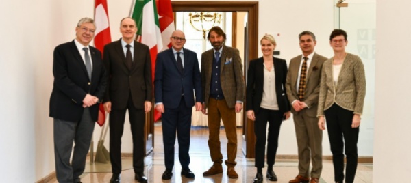 lugano-a-palazzo-civico-il-neoconsole-generale-d-italia