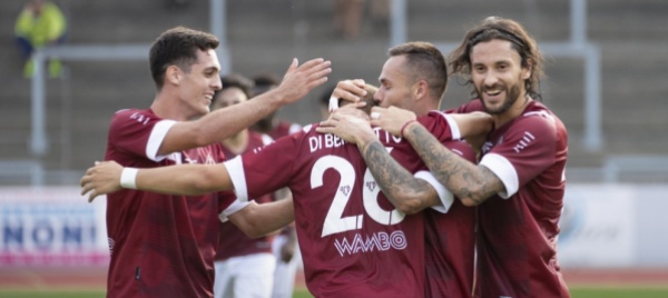 partita-di-calcio-vestita-da-carnevale-a-bellinzona