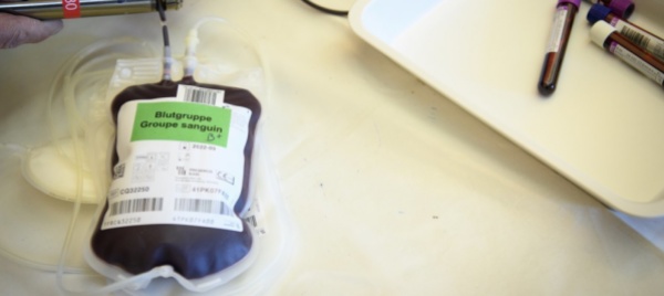 trasfusione-solo-con-sangue-no-vax-sospesa-potesta-genitoriale