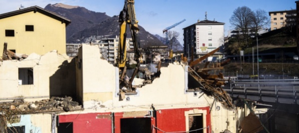 pambio-noranco-le-ruspe-cancellano-l-ex-corona