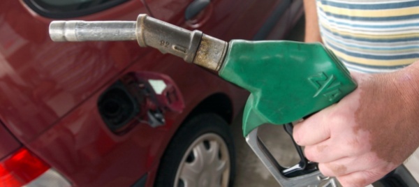 i-costi-sono-identici-stop-alla-carta-sconto-benzina