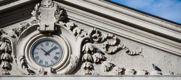 dibattito-sulle-medie-l-orologio-politico-torna-su-se-stesso