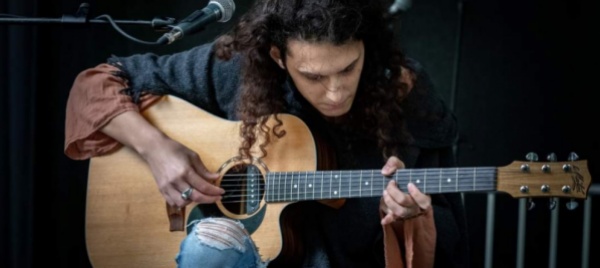 rednaks-e-chitarra-a-maroggia-da-tondo-e-world-music