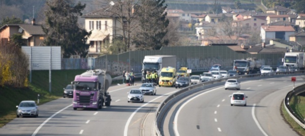 un-investimento-mortale-la-causa-dell-ingorgo-sull-a2