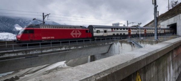 anziana-travolta-e-uccisa-dal-treno-a-seon