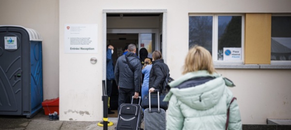 i-cantoni-si-attendono-fino-a-300mila-rifugiati-entro-fine-anno