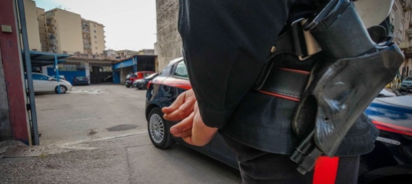 fingono-di-essere-rapinati-e-poi-raggirano-un-anziana
