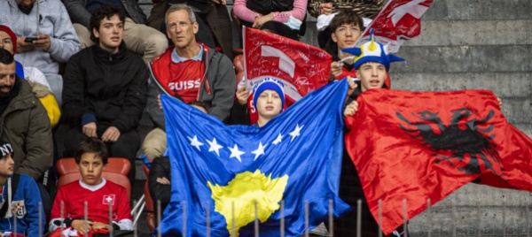 la-svizzera-il-kosovo-e-quell-arcobaleno-cosi-speciale