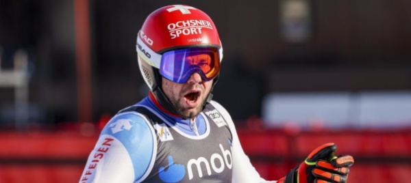 beat-feuz-quarto-in-allenamento-a-kvitfjell