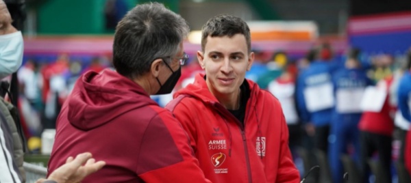 jason-solari-ai-piedi-del-podio-europeo