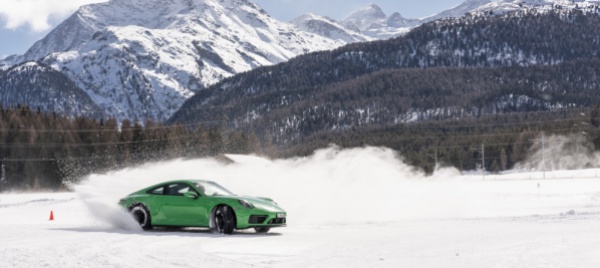 la-trazione-integrale-porsche-adatta-per-ogni-uso