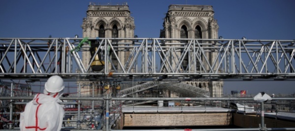 tombe-e-sepolture-antiche-dalla-notre-dame-da-ricostruire