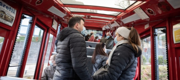 san-salvatore-la-funicolare-riparte-con-corse-regolari