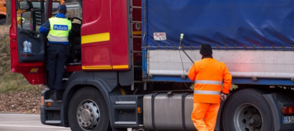 traffico-pesante-24-410-infrazioni-su-140mila-controlli