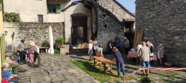 cavigliano-la-cottura-del-pane-nel-vecchio-forno