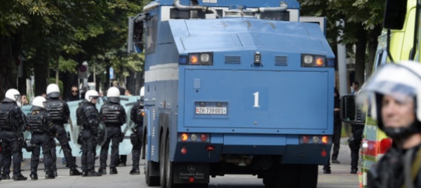 zurigo-manifestazione-non-autorizzata-causa-disagi