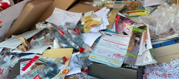 mendrisio-ecco-gli-abusi-nei-centri-di-raccolta-rifiuti