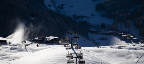 sciatore-gravemente-ferito-sopra-davos