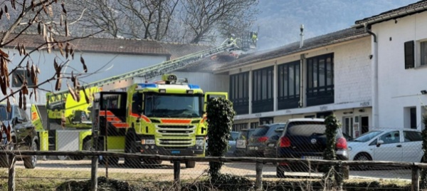 incendio-al-centro-artistico-mat-fiamme-sotto-controllo