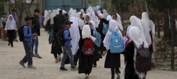 afghanistan-talebani-richiudono-le-scuole-secondarie-femminili