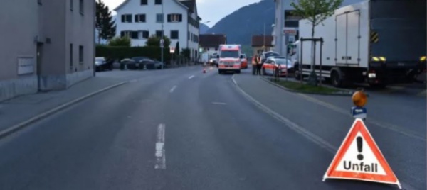 tampona-un-camion-ciclista-gravemente-ferito