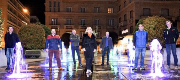 chiasso-tornano-illuminate-le-fontane-di-piazza-indipendenza
