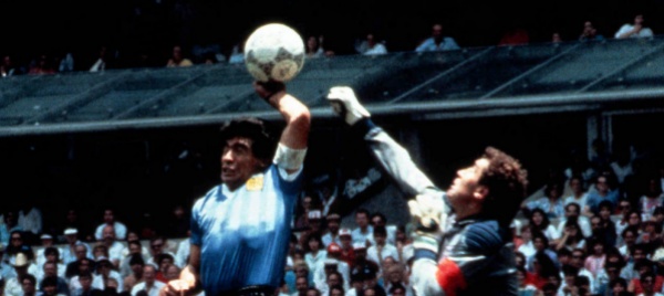 storia-della-maglia-taroccata-di-dio-che-finisce-all-asta